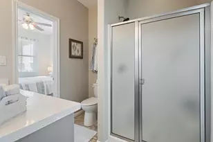 1009 N Monkhouse Dr, Crystal Beach, TX 77650 - Photo 34