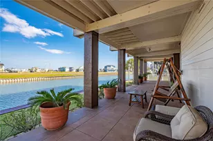 26 Half Moon, Hitchcock, TX 77563 - Photo 10