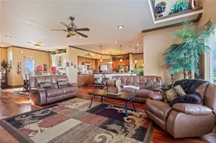 26 Half Moon, Hitchcock, TX 77563 - Photo 20