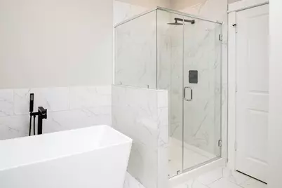 417 Stonework Oaks Lane, Houston, TX 77076 - Photo 18