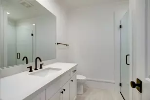 21 Crain Square, Houston, TX 77025 - Photo 12