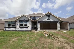12023 Old Fashion Cir, Mont Belvieu, TX 77535 - Photo 2
