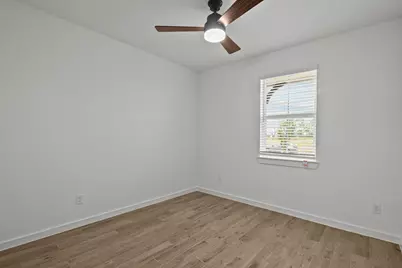 12023 Old Fashion Circle, Mont Belvieu, TX 77535 - Photo 16