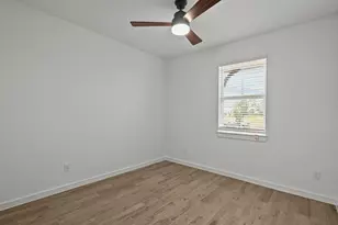 12023 Old Fashion Cir, Mont Belvieu, TX 77535 - Photo 16