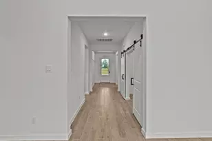 12023 Old Fashion Cir, Mont Belvieu, TX 77535 - Photo 4