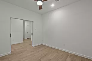 12023 Old Fashion Cir, Mont Belvieu, TX 77535 - Photo 6
