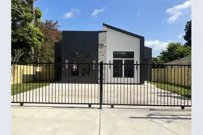 944 Lucky Street, Houston, TX 77088 - Photo 2