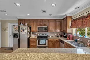 1505 Missouri St, Baytown, TX 77520 - Photo 4