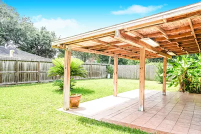 11819 S Ridgewood Circle, Houston, TX 77071 - Photo 6
