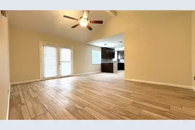 13631 Greenway Drive, Sugar Land, TX 77498 - Photo 8