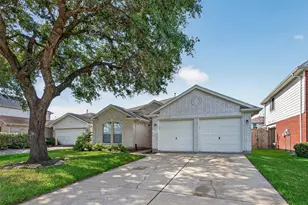 1706 Teal Run Pl Dr, Fresno, TX 77545 - Photo 2
