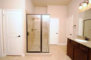 13615 Becket Bluff Ct, Pearland, TX 77584 - Photo 22