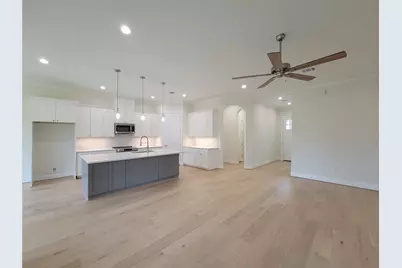 10308 Lakewood Drive, Conroe, TX 77385 - Photo 10