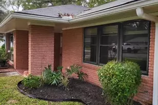 1017 Oak Dr, Liberty, TX 77575 - Photo 2