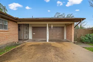 7702 Rockhill St, Houston, TX 77061 - Photo 6