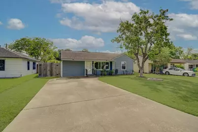 413 Farrer Street, Angleton, TX 77515 - Photo 38