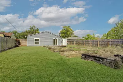 413 Farrer Street, Angleton, TX 77515 - Photo 42