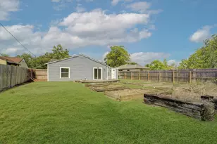413 Farrer St, Angleton, TX 77515 - Photo 42