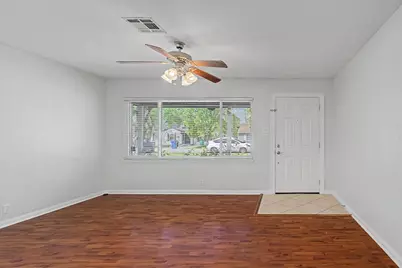 413 Farrer Street, Angleton, TX 77515 - Photo 8