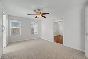 413 Farrer St, Angleton, TX 77515 - Photo 28