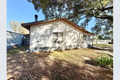 509 Franzen Street, Winnie, TX 77665 - Photo 20