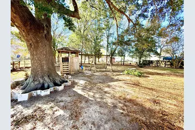 509 Franzen Street, Winnie, TX 77665 - Photo 18