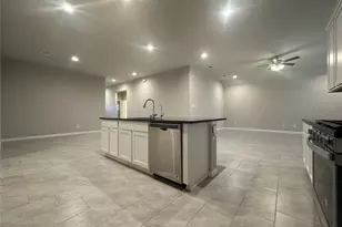 6329 Clearwater Dr, League City, TX 77573 - Photo 8