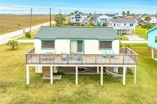 16725 Captain Bligh Rd, Jamaica Beach, TX 77554 - Photo 4