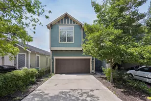 814 W 26th St, Houston, TX 77008 - Photo 2