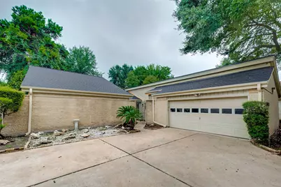 6030 Gallant Forest Drive, Houston, TX 77088 - Photo 4