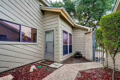 6030 Gallant Forest Drive, Houston, TX 77088 - Photo 6