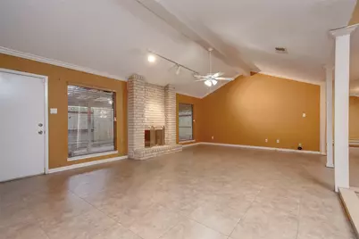6030 Gallant Forest Drive, Houston, TX 77088 - Photo 10
