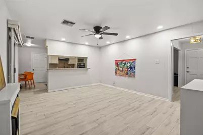 1607 Buescher Drive, Houston, TX 77043 - Photo 10