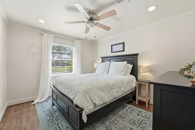 7106 Alderney Drive, Houston, TX 77055 - Photo 14