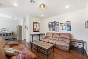 7106 Alderney Dr, Houston, TX 77055 - Photo 6