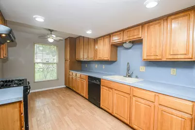 6410 Bluestone Drive, Houston, TX 77016 - Photo 8