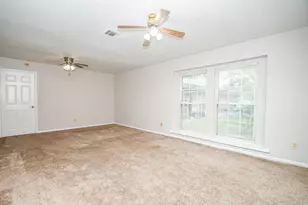 6410 Bluestone Dr, Houston, TX 77016 - Photo 14