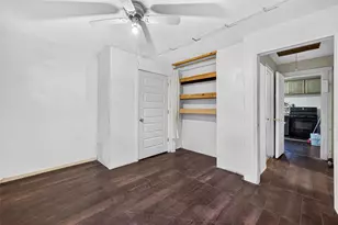 2506 Fairbanks St, Houston, TX 77026 - Photo 12