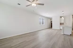 29123 Samuel Gdns Ct, Waller, TX 77484 - Photo 10