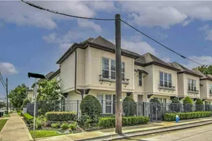 2932 Baer St, Houston, TX 77020 - Photo 2