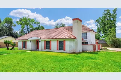 327 Live Oak Lane, Lake Jackson, TX 77566 - Photo 4