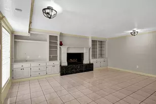 327 Live Oak Ln, Lake Jackson, TX 77566 - Photo 18