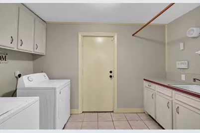 327 Live Oak Lane, Lake Jackson, TX 77566 - Photo 30
