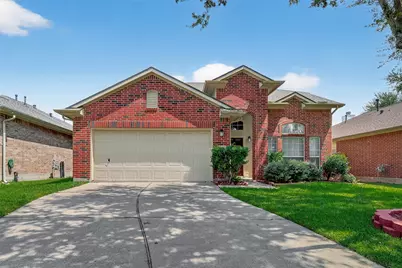 2711 Shallow Falls Court, Pearland, TX 77584 - Photo 4