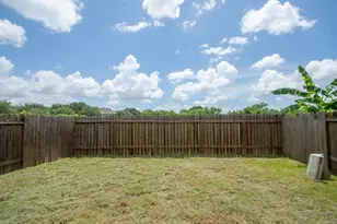 242 Drake Run Ln, Dickinson, TX 77539 - Photo 18