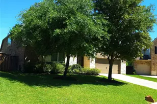 175 Wade Pointe Dr, Montgomery, TX 77316 - Photo 2