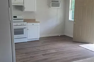 4745 5th St, Bacliff, TX 77518 - Photo 6