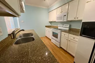 4635 Wild Indigo St, Houston, TX 77027 - Photo 6