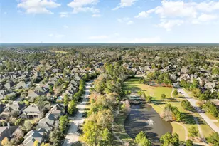 241 W Tupelo Green Cir, Spring, TX 77389 - Photo 4