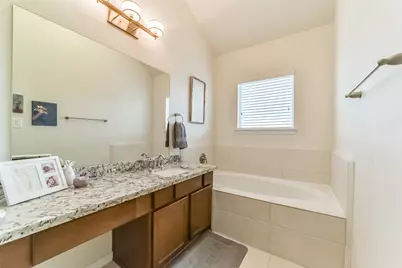1517 Miles Oaks Place, Houston, TX 77043 - Photo 28